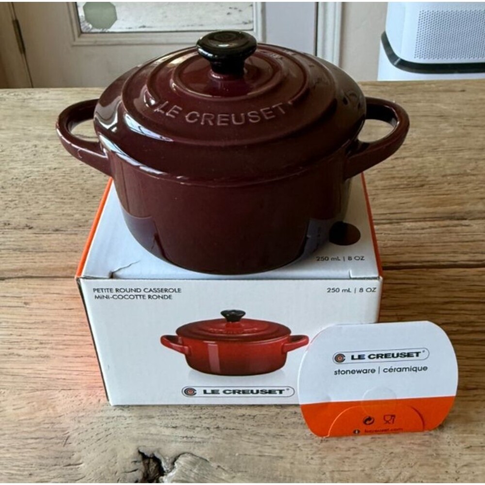 Le Creuset Stoneware Round Mini Cocotte 250ml 8oz Rhone Garnet NEW